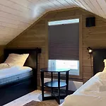 Spacious, Modern Lofoten 람베르그