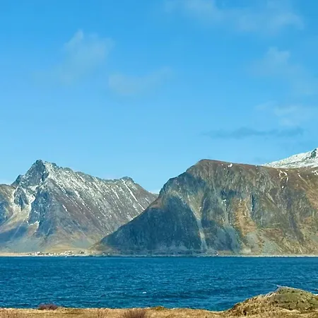 샬레 Spacious, Modern Lofoten