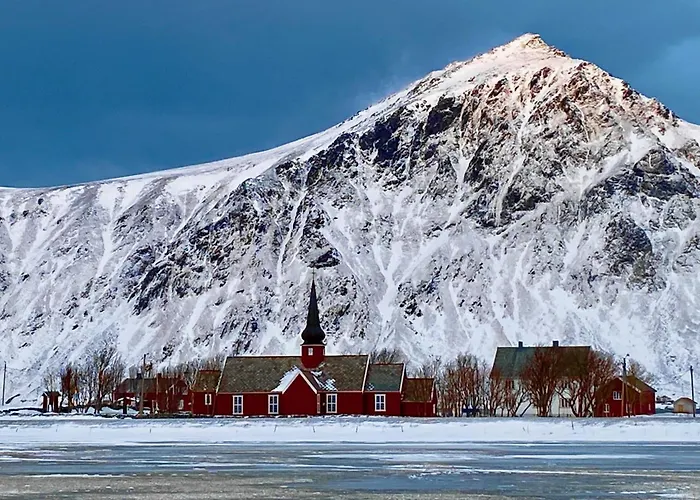 Spacious, Modern Lofoten *