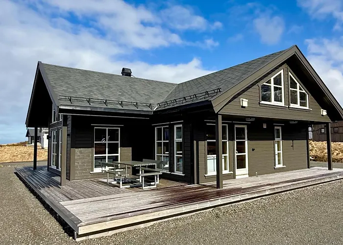 Spacious, Modern Lofoten Ramberg