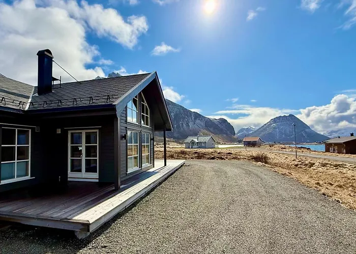 Spacious, Modern Lofoten * Ramberg
